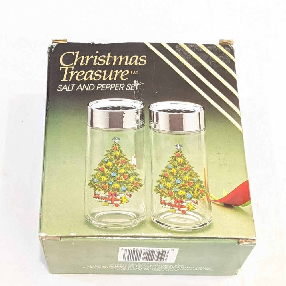 Vtg Christmas Tree Glass Salt and Pepper Shakers
